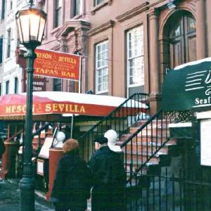 Hells Kitchen Apartment